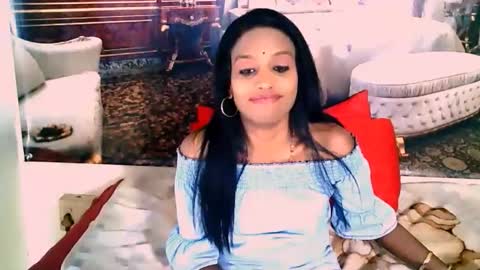 Leah online show from October 18, 7:44 am