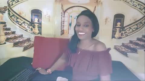 Leah online show from December 9, 4:37 pm