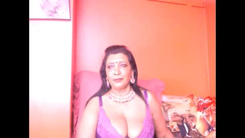 indiansarika65 online show from November 19, 7:14 pm