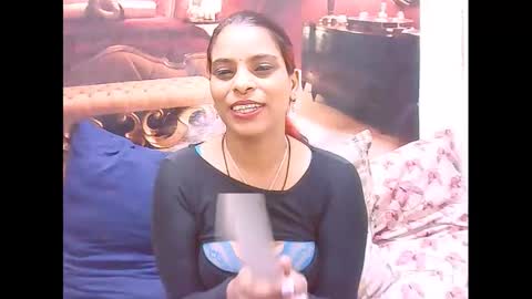 indiansexyass4u2luv online show from February 26, 2:30 am