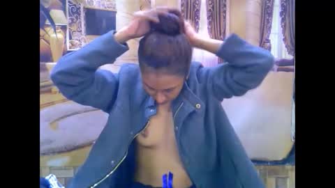 indiansexybutt4u2luv online show from March 12, 8:28 am