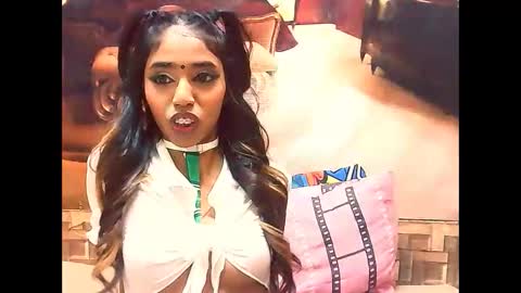 indiansexyslender4u2luv online show from October 1, 7:35 am