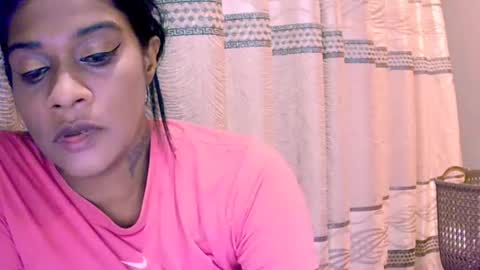 indiansexyy21 online show from April 19, 10:56 pm