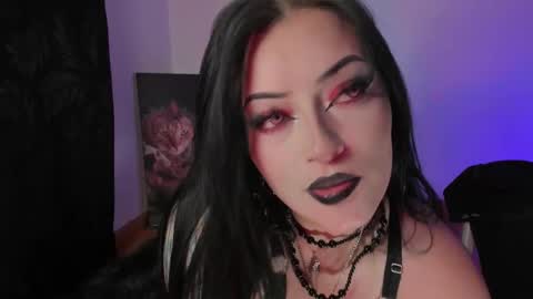 Hey  Im Indie follow me on my instagram  online show from March 28, 12:00 am