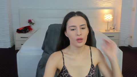 Ines Lyn online show from December 28, 6:06 am