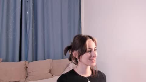 Saya online show from February 7, 8:18 am