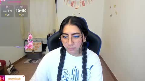 Luna        online show from March 27, 3:57 pm