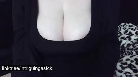 Intriguing as Fck online show from March 4, 8:38 pm