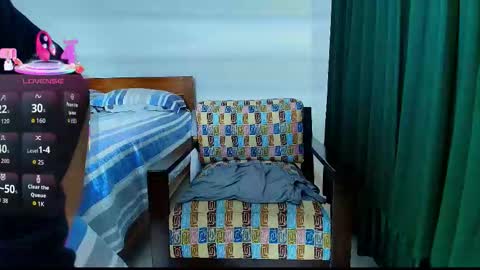 Snapshot of iris_blue_ chatting on October 14, 7:16 pm Iris online show from October 14, 7:16 pm