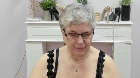 I R I S online show from March 17, 7:01 am