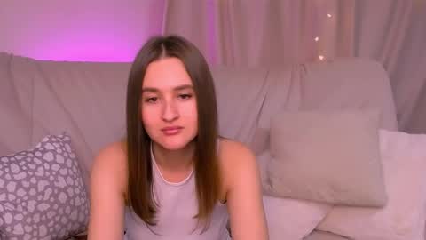 iriscurtis online show from November 18, 1:56 pm