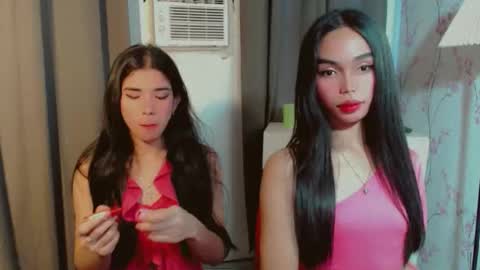 IRISH AND TRIXIE online show from March 5, 2:40 am