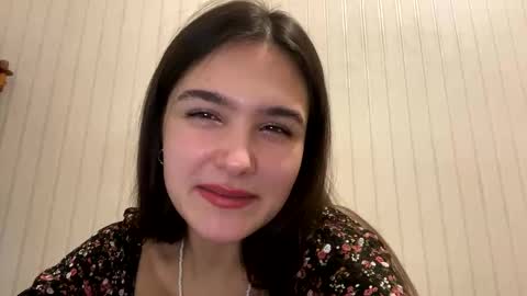 irisss31 online show from February 14, 7:23 pm