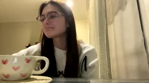 irisss31 online show from March 17, 7:29 pm