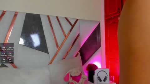 isa_kolins online show from February 19, 2:27 pm