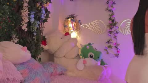 Isabella        online show from October 2, 3:28 pm