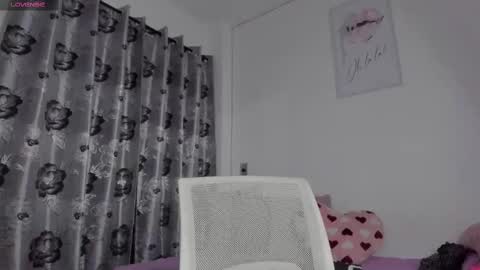 Snapshot of isabela_duran chatting on September 30, 5:57 am isabela duran online show from September 30, 5:57 am