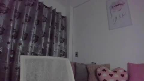 isabela duran online show from November 8, 2:49 am