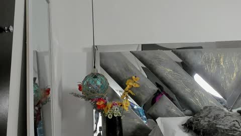 Mommy Isa online show from April 2, 6:00 am