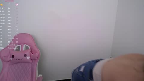 isabella_wish1 online show from April 12, 7:55 am