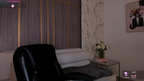 Isabella online show from May 30, 11:43 pm