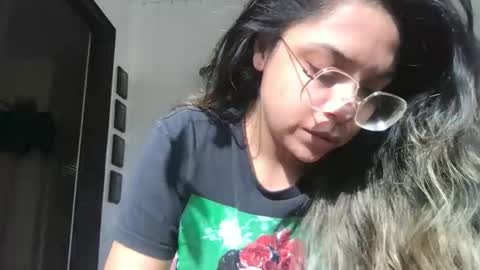 isabellaelizabeth online show from April 2, 9:12 pm