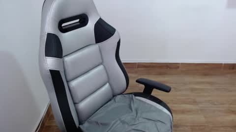 Isa online show from February 15, 9:58 pm