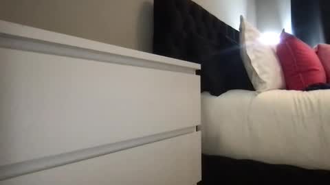 isabellaroseee online show from November 25, 6:59 am