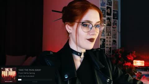 Madame Isabelle online show from September 19, 5:56 pm