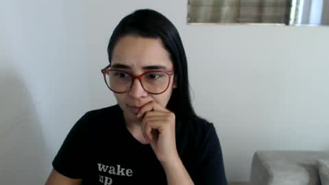 Emma online show from June 12, 2:58 pm