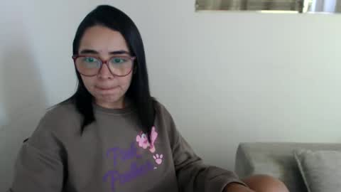 Emma online show from June 11, 2:58 pm