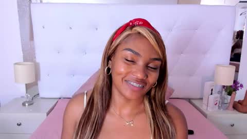 Vanessa online show from November 19, 11:32 am