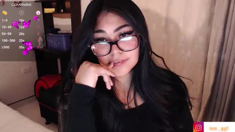 isabella p online show from December 15, 2:39 am