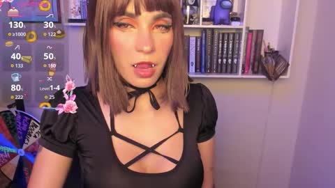 Snapshot of issa_latin chatting on October 9, 2:59 am INSTAGRAM issabella18   TWITTER issa latin online show from October 9, 2:59 am