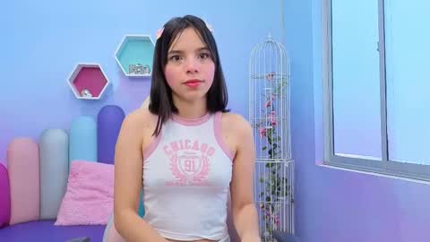 Issa Skinny online show from October 22, 11:37 am