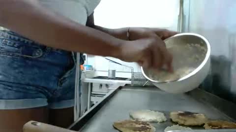 issabela_sweet online show from May 16, 3:44 pm