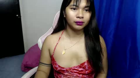 Its me mia online show from March 5, 6:45 pm