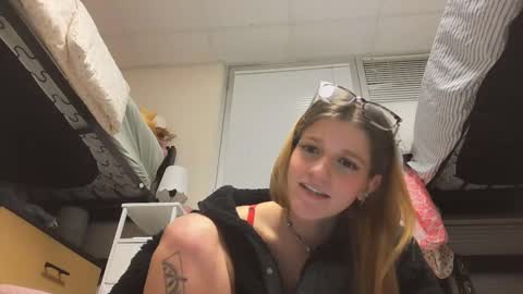 Alex Love online show from February 11, 1:10 am