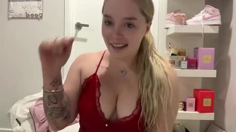 Dior online show from April 16, 11:43 am