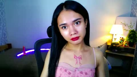 itsmeloveypinay online show from October 9, 6:34 pm