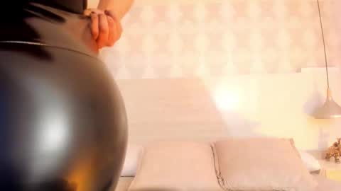 Ivannaanggel online show from October 28, 12:55 pm