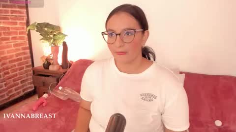 Ivannabreast online show from February 17, 12:21 am