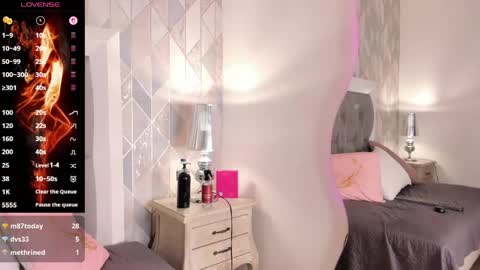 Ivonny Lee online show from April 16, 9:39 pm