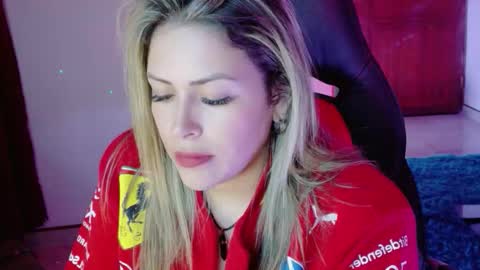 Diana Rojas  online show from November 20, 2:23 am