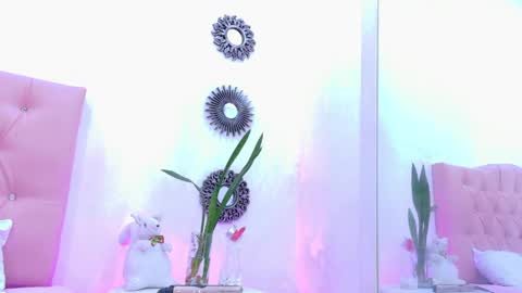 ivy_scorpio online show from May 7, 12:53 pm
