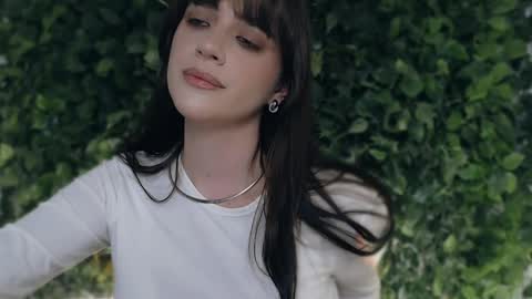Miss Ivy online show from May 15, 11:51 pm