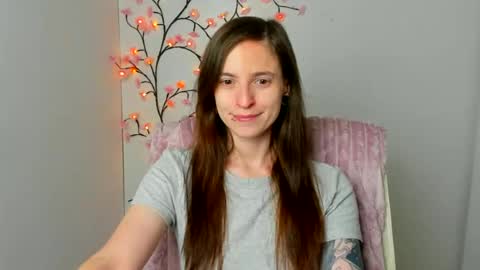 Ivy online show from May 21, 12:47 pm