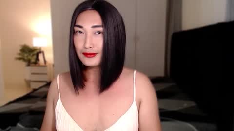 iya_hermosa online show from January 17, 12:34 pm