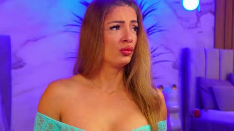 izabelle_02 online show from January 6, 5:44 am