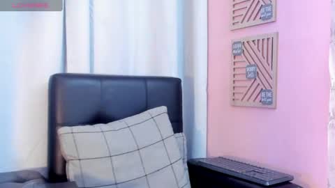 Jade West online show from May 27, 11:51 am